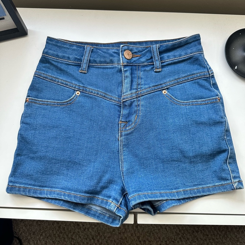 Urban Outfitters BDG High Waisted Denim Shorts Size 25
